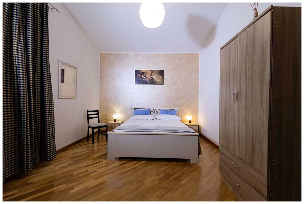 Bed And Breakfast Villa Fatima ตรานิ ภายนอก รูปภาพ